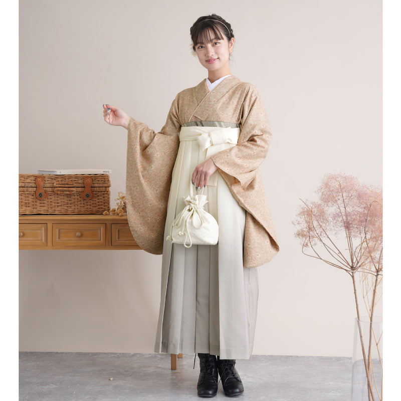 【リサイクル着物】 2尺袖着物 袴 2点セット 販売品 中古 USED ベージュ ボタニカル  袴91cm（身長153-158cm）卒業式 大学生 （5182705711）【中古販売】
