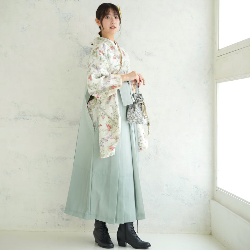 【リサイクル着物】 2尺袖着物 袴 2点セット 販売品 中古 USED オフ白系  袴91-95cm（身長153-163cm）卒業式 大学生 （5182711501）【中古販売】