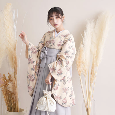 【リサイクル着物】 2尺袖着物 袴 2点セット 販売品 中古 USED ベージュ系 花柄  袴95cm（身長約158-163cm）卒業式 大学生 （5183706111）【中古販売】