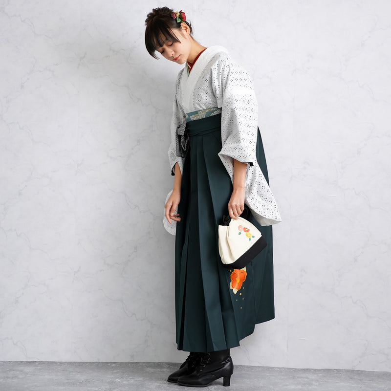 【リサイクル着物】 2尺袖着物 袴 2点セット 販売品 中古 USED レース 白系  袴99cm（身長163-170cm）卒業式 大学生 （5184661611）【中古販売】
