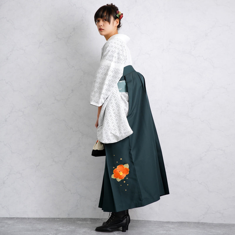 【リサイクル着物】 2尺袖着物 袴 2点セット 販売品 中古 USED レース 白系  袴99cm（身長163-170cm）卒業式 大学生 （5184661611）【中古販売】