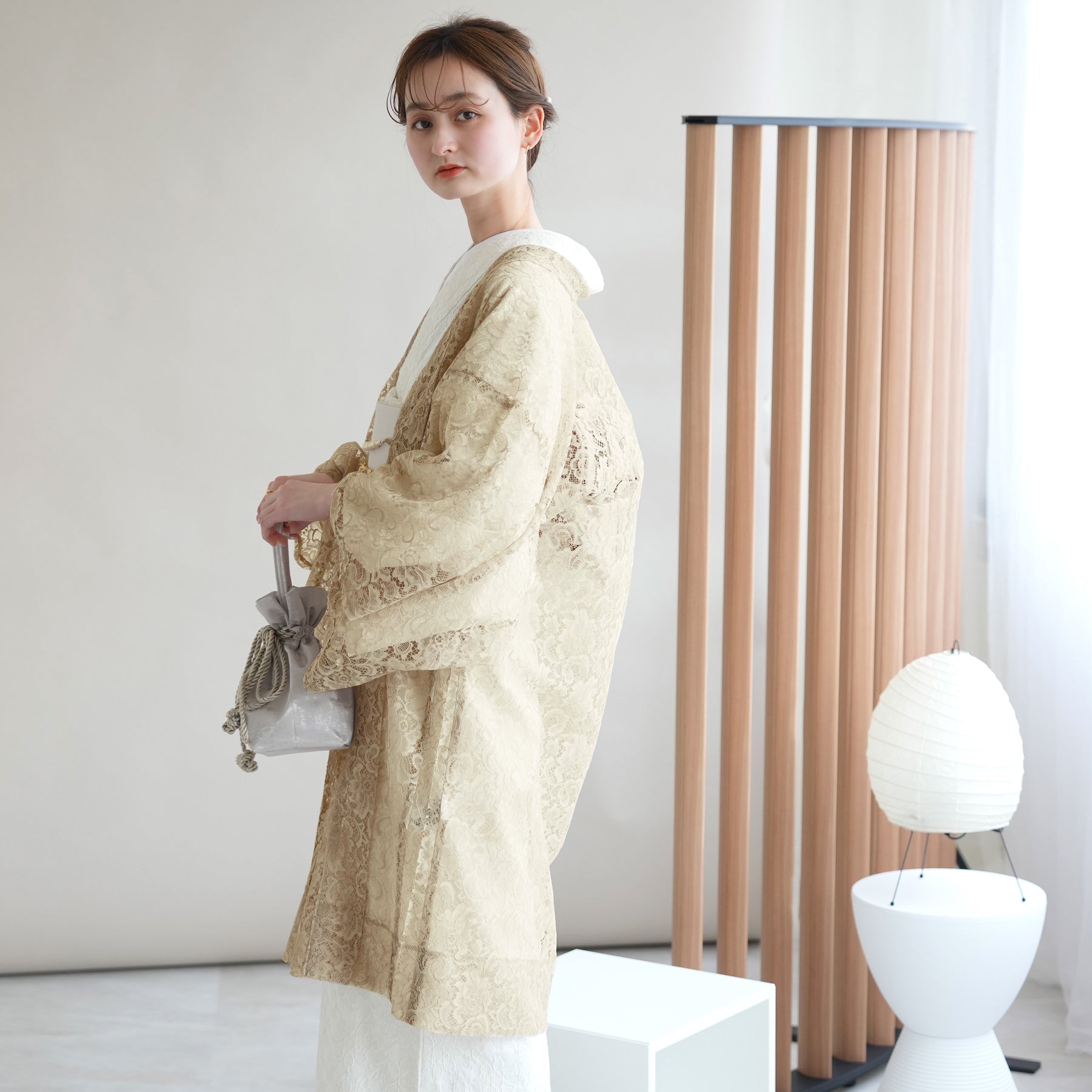 羽織 ニコアンティーク レース 薄羽織 ラテベージュ(5223608300 ... 専用です⑅︎◡̈︎*白*シャンパンゴールド ボタニカル風型押し 牛革本革ハギレ