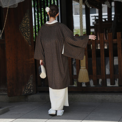 【薄羽織  レトログラフィカ ダーク×ブラウン】長羽織  国産生地 フリーサイズ  和装コート ニコアンティーク（5223612500）