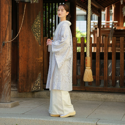【レース羽織  アマイロ・クラシカ】長羽織  国産生地 フリーサイズ  薄グレー ミルパレース ボリュームレース 和装コート ニコアンティーク（5223613100）