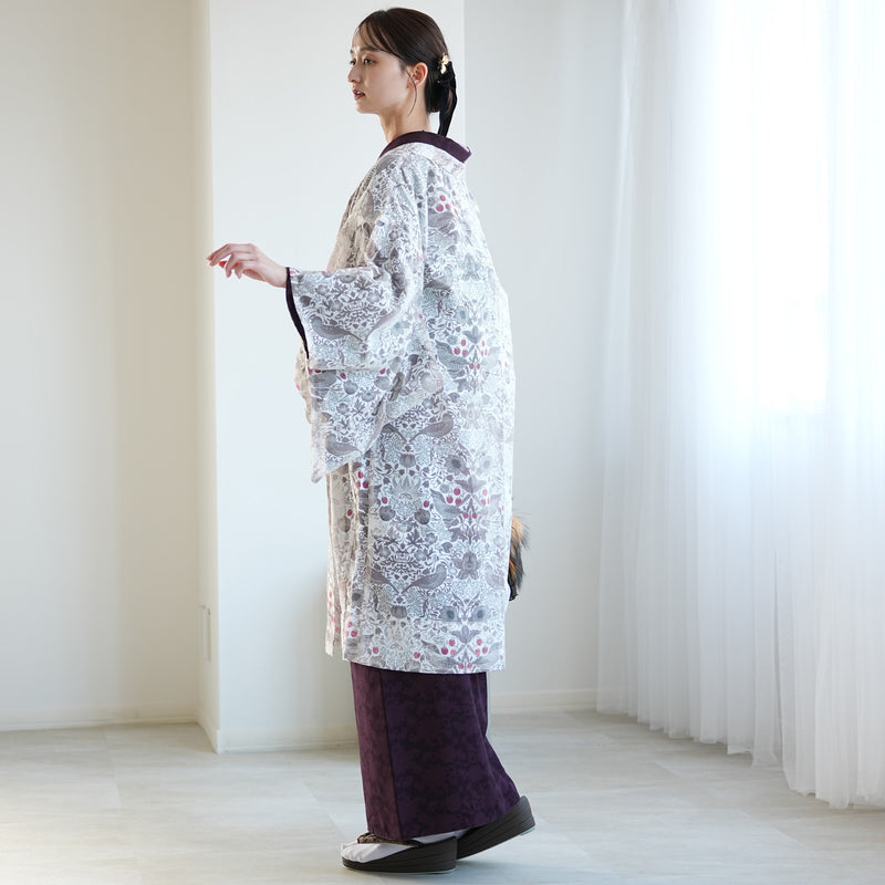 【薄羽織  Fabric by BEST OF MORRIS ベスト・オブ・モリスStrawberry Thief(いちご泥棒)オパール加工 フォッグ】長羽織  国産生地 フリーサイズ  透け感 グレー ニコアンティーク（5223613300）