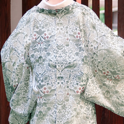 【薄羽織  ウィリアムモリス Strawberry Thief(イチゴ泥棒) ブルーグリーン　オパール加工】長羽織  国産生地 フリーサイズ  透け感 深緑 ニコアンティーク（5223613500）