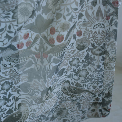 【薄羽織  ウィリアムモリス Strawberry Thief(イチゴ泥棒) ブルーグリーン　オパール加工】長羽織  国産生地 フリーサイズ  透け感 深緑 ニコアンティーク（5223613500）