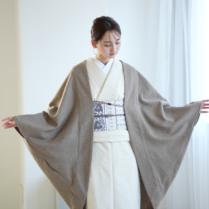 【コート ドルマン2wayコート トープ】羽織 単品 JAPAN MODE モモンガコート 和装コート 羊毛 ボレロ ポケット付き 羽織紐が付けられる乳付き【取り寄せ品】（5230606200）