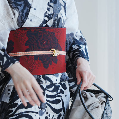 【半幅帯 博多織 牡丹 レッド×ブラック】帯単品 小袋帯 長尺 正絹 リバーシブル 日本製 本場筑前博多織 紋小巾袋帯 証紙付き（5279625000）
