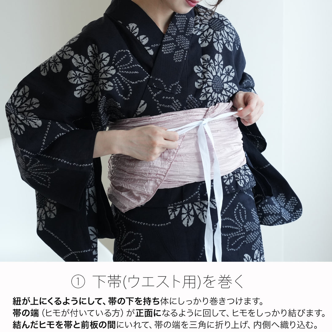 ♦️逸品　正絹　幾何学模様　洒落袋の作り帯 袋帯 美品 秀品 関西仕立て 幾何学模様 段縞 箔 黒灰 六通 正絹