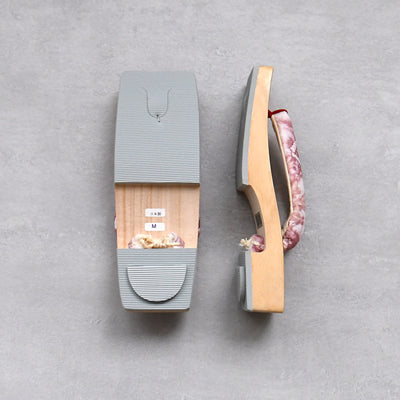 【高級桐下駄 utatane 角型右近 白木】単品 Mサイズ レディース 有松絞り鼻緒  国産 日本製 （5301621200）