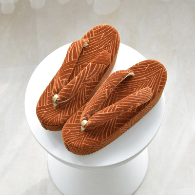 【ニコアンティーク 草履 単品 シャモン・シナモン 】 ライトブラウン モケット生地 成人式振袖や卒業式袴にも （5329612000）