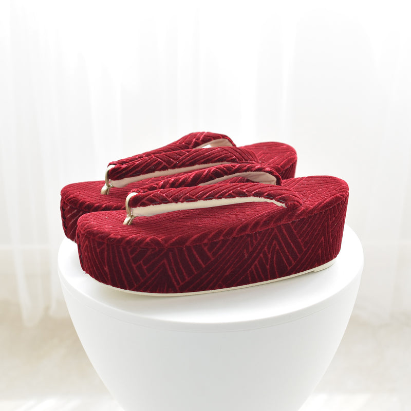 【ニコアンティーク 草履 単品 シャモン・フレイム 】 赤 モケット生地 成人式振袖や卒業式袴にも （5329612200）