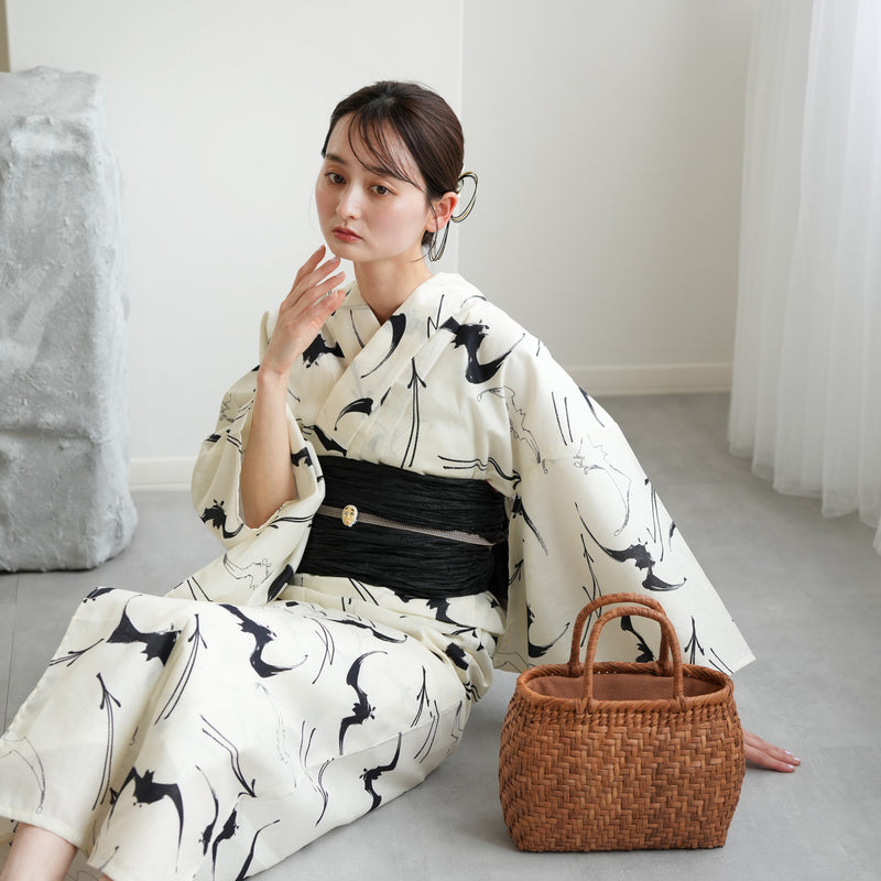 【山葡萄かごバッグ  網代編み　ころん型　内布つき】ライトブラウン やまぶどう 天然素材 山葡萄 籠バッグ 職人の手編み ハンドメイド（5371604900）