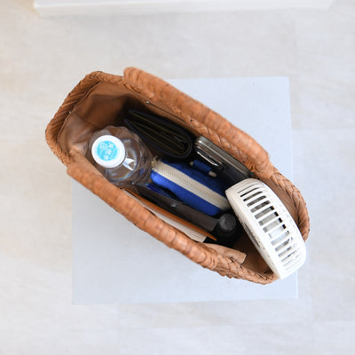 【山葡萄かごバッグ  網代編み 扇型 内布つき】ライトブラウン やまぶどう 天然素材 山葡萄 籠バッグ 職人の手編み ハンドメイド（5371605100）