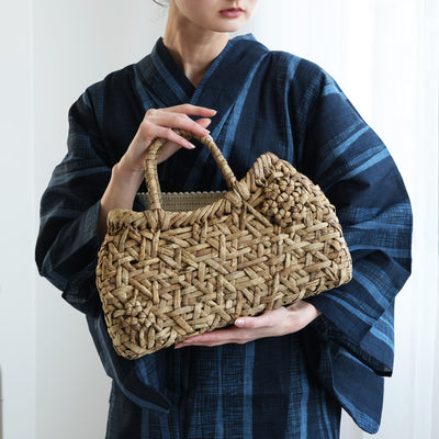 くるみかごバッグ 大小花編 台形 中】横長 天然素材 くるみ 籠バッグ