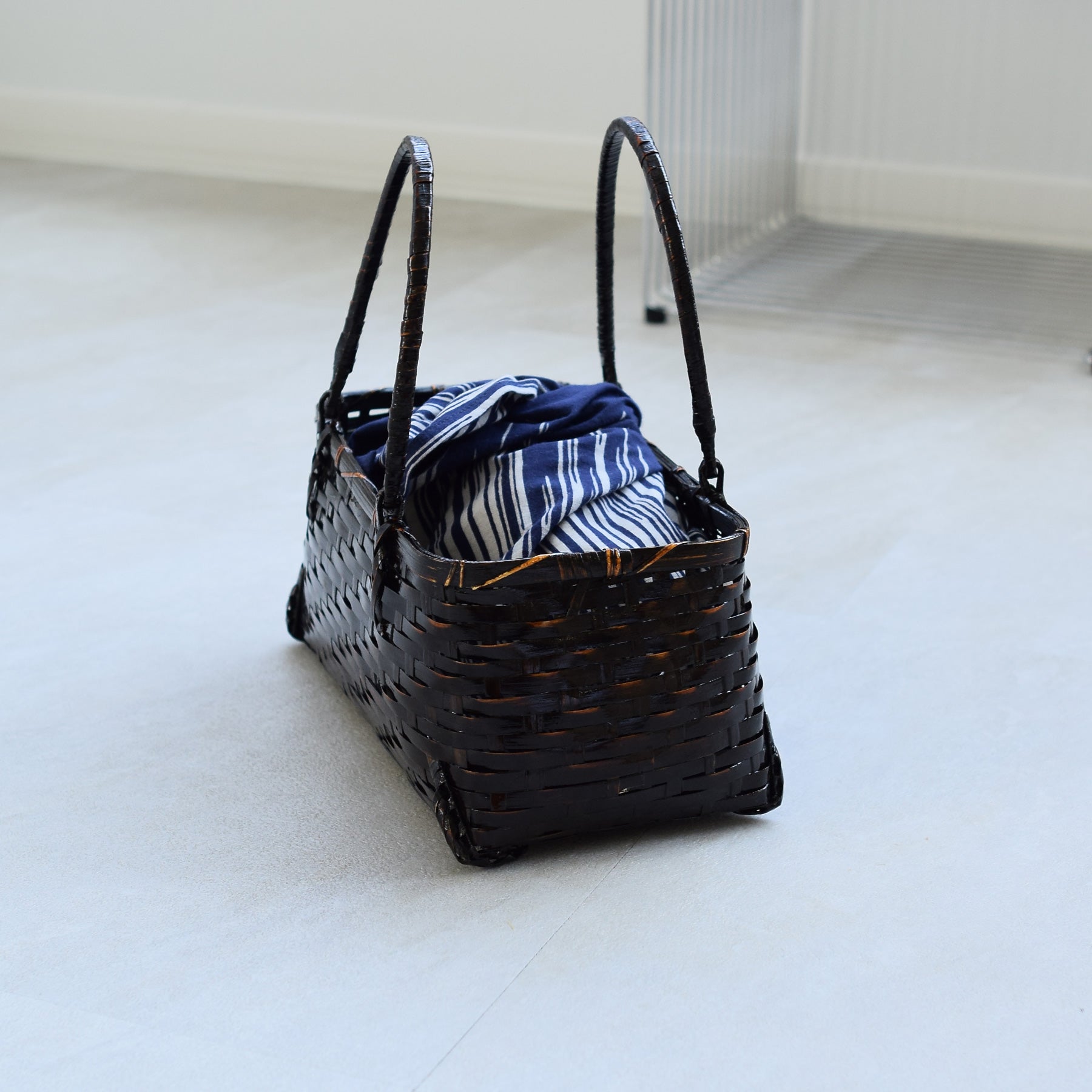竹かごバッグ+日本製生地あずま袋セット 黒飴色 紺の川面 籠バッグ 