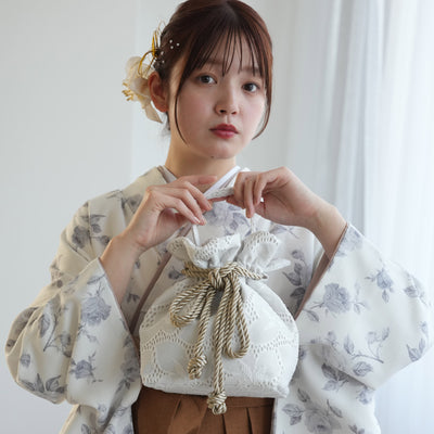 【巾着バッグ utatane 2wayリボン ショルダー】 レース ホワイト 普段使いや袴（はかま）、浴衣にも合わせやすいバッグ（5374605500）