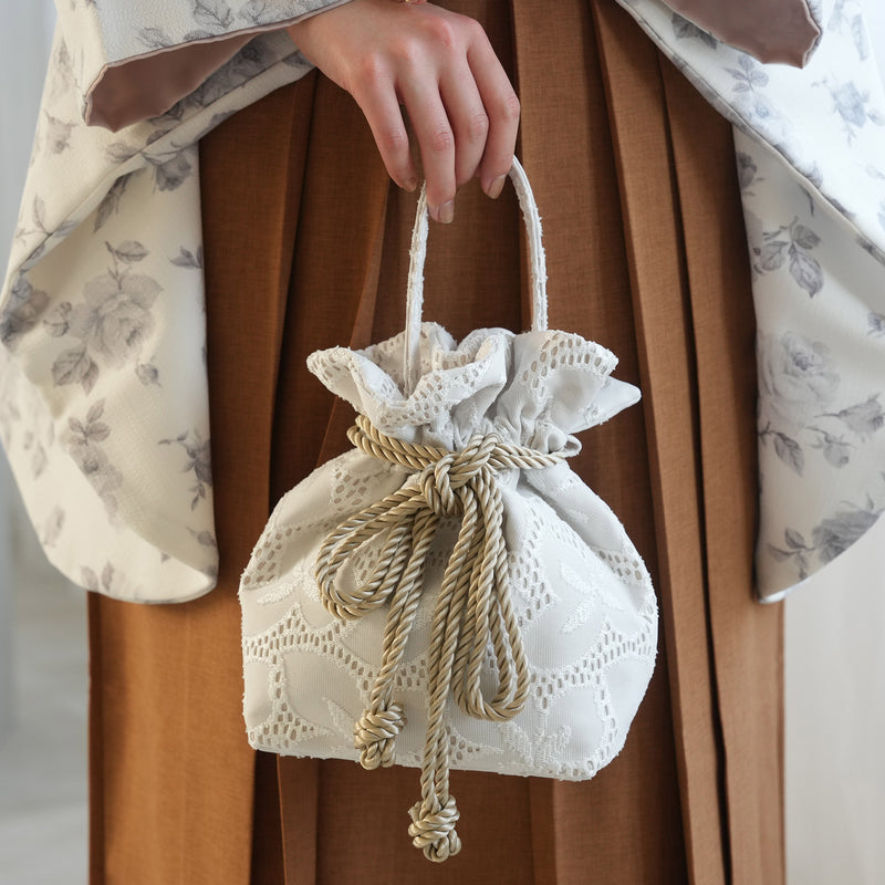 【巾着バッグ utatane 2wayリボン ショルダー】 レース ホワイト 普段使いや袴（はかま）、浴衣にも合わせやすいバッグ（5374605500）