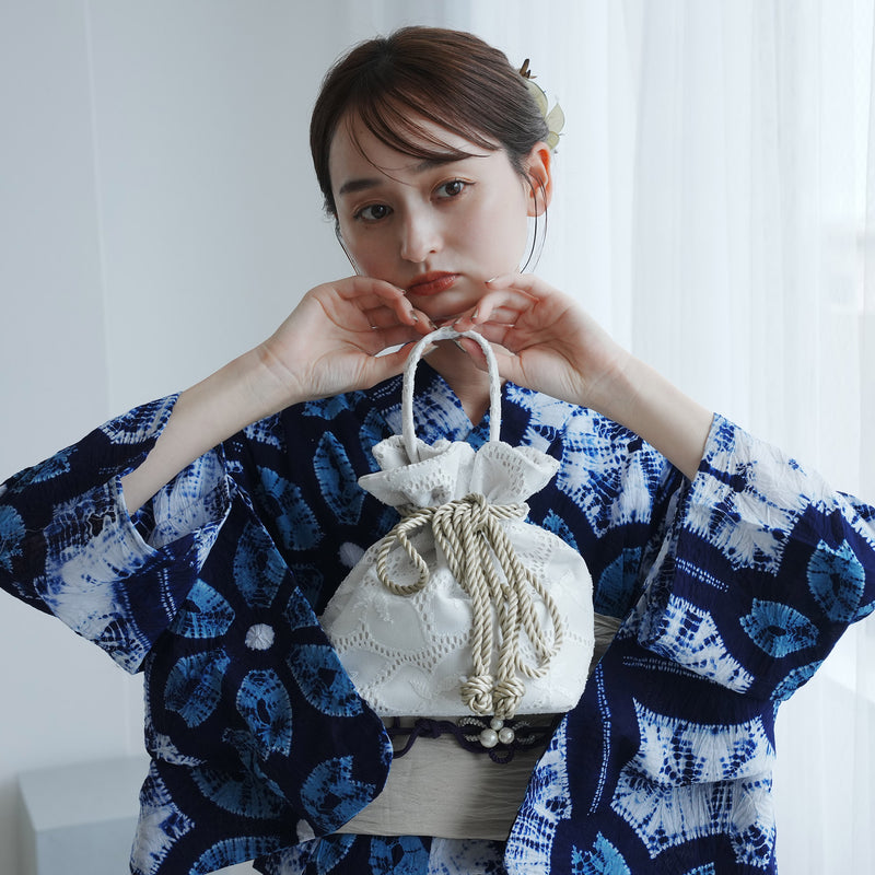 【巾着バッグ utatane 2wayリボン ショルダー】 レース ホワイト 普段使いや袴（はかま）、浴衣にも合わせやすいバッグ（5374605500）