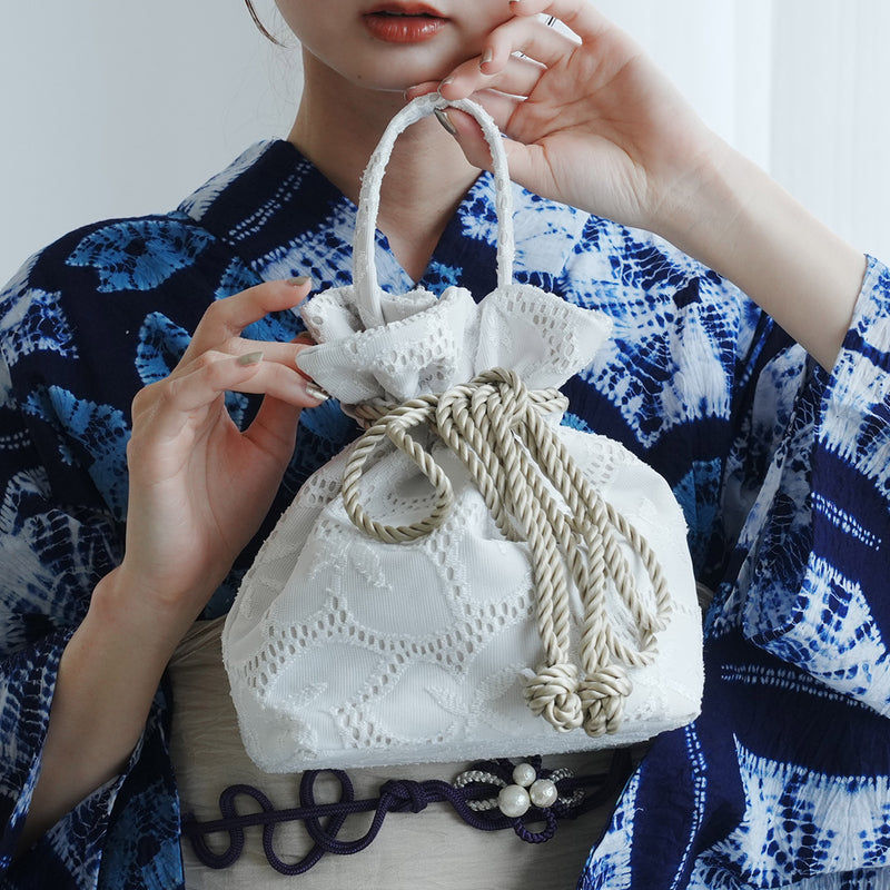 【巾着バッグ utatane 2wayリボン ショルダー】 レース ホワイト 普段使いや袴（はかま）、浴衣にも合わせやすいバッグ（5374605500）