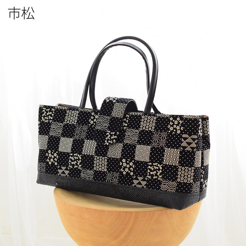 【和装バッグ 印伝風小紋柄】トートバッグ 横型 かばん ポケット 和装小物 お稽古やお出かけに（5376600301）【取り寄せ品】