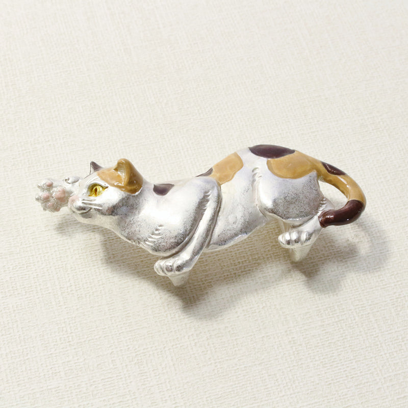 帯留め 数-SUU- 悪戯三毛猫 日本製 帯小物 ハンドメイド【取り寄せ品】（5408616200）