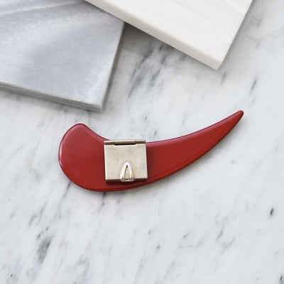 【帯留め 蒔絵 赤つの 金もみじ】日本製 帯小物 和風 ハンドメイド 三分紐/四分紐に 帯締めのアンティークなアクセント（5408624400）