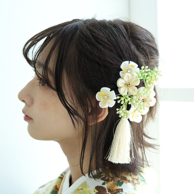 髪飾り ヘアアクセサリー スリーピン2点セット 梅＆実タッセル つまみ細工 日本製  （5432608401）
