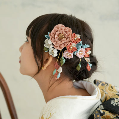 髪飾り ヘアアクセサリー コーム・Uピン2点セット 大きな牡丹＆小花 つまみ細工 日本製  （5432611101）