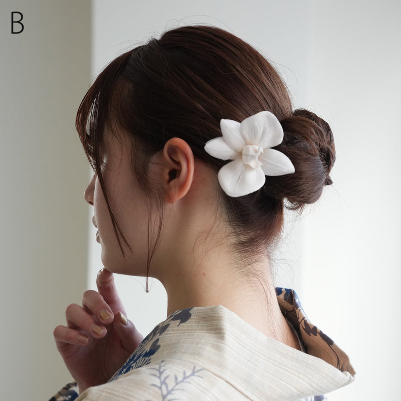 【髪飾り 胡蝶蘭】Uピン1点 日本製 ヘアアクセサリー 白 ベージュ グレー 浴衣 成人式 振袖 卒業式 袴 普段のヘアアレンジにも【取り寄せ品】（5432624101）