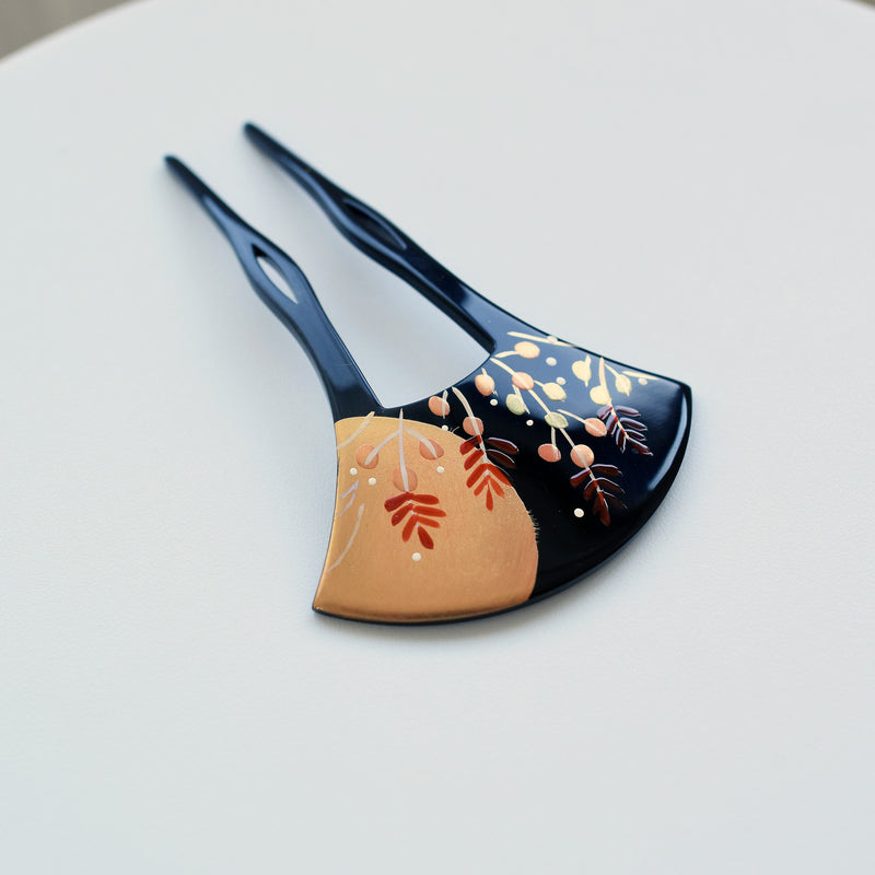 【かんざし 月と萩】単品 簪 髪飾り 蒔絵調 二本差し 髪留め バチ型 扇型 日本製 結婚式や卒業式などに（5432630600）