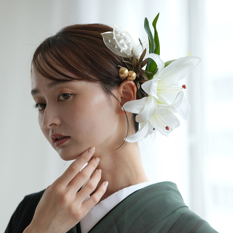 【髪飾り ビッグボリューム百合　うるつやクリアリーフ＋ゴールドの実】Uピン9本セット 日本製 ヘアアクセサリー  成人式 振袖 卒業式 袴 普段のヘアアレンジにも（5432631300）