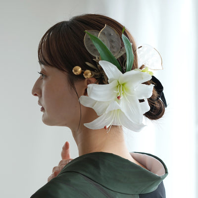【髪飾り ビッグボリューム百合　うるつやクリアリーフ＋ゴールドの実】Uピン9本セット 日本製 ヘアアクセサリー  成人式 振袖 卒業式 袴 普段のヘアアレンジにも（5432631300）