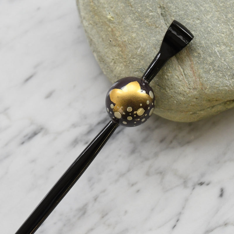 【髪飾り 蒔絵かんざし 紅葉・黒】玉かんざし 簪 ヘアアクセサリー  日本製 浴衣や成人式振袖、卒業式袴や普段のヘアアレンジにも（5432631500）