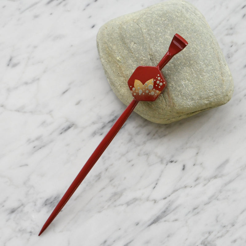 【髪飾り 蒔絵かんざし 紅葉・赤】平打ちかんざし 簪 ヘアアクセサリー  日本製 浴衣や成人式振袖、卒業式袴や普段のヘアアレンジにも（5432631600）