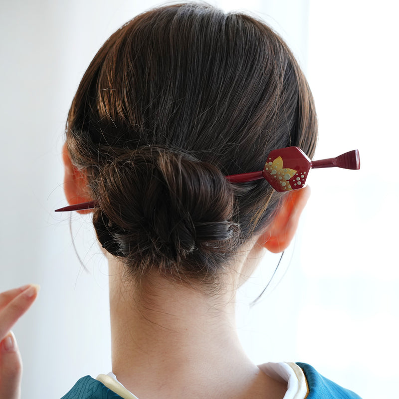 【髪飾り 蒔絵かんざし 紅葉・赤】平打ちかんざし 簪 ヘアアクセサリー  日本製 浴衣や成人式振袖、卒業式袴や普段のヘアアレンジにも（5432631600）