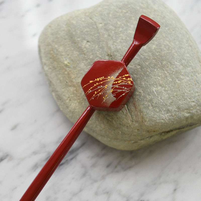 【髪飾り 蒔絵かんざし 雪柳・赤】平打ちかんざし 簪 ヘアアクセサリー  日本製 浴衣や成人式振袖、卒業式袴や普段のヘアアレンジにも（5432631700）