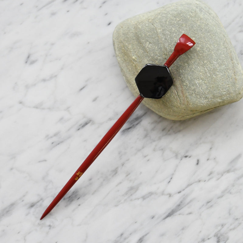 【髪飾り 蒔絵かんざし 雪柳・黒赤】平打ちかんざし 簪 ヘアアクセサリー  日本製 浴衣や成人式振袖、卒業式袴や普段のヘアアレンジにも（5432631900）