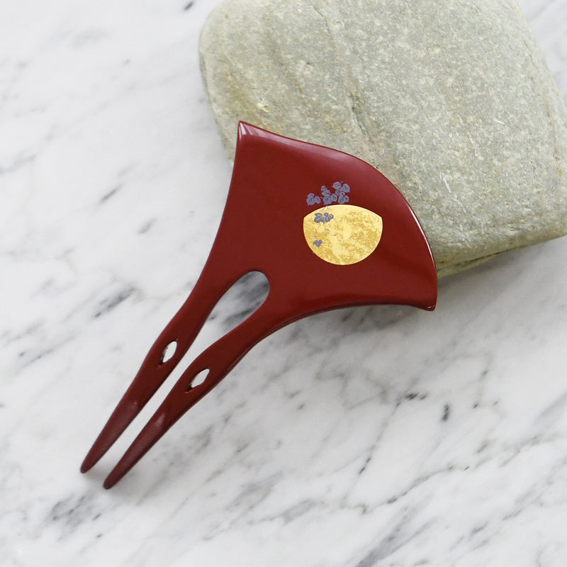 【髪飾り 蒔絵かんざし 十三夜の月と葡萄の葉】バチ型 扇形 簪 ヘアアクセサリー  日本製 浴衣や成人式振袖、卒業式袴や普段のヘアアレンジにも（5432632100）