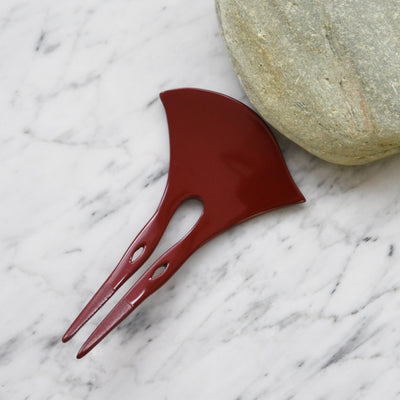 【髪飾り 蒔絵かんざし 十三夜の月と葡萄の葉】バチ型 扇形 簪 ヘアアクセサリー  日本製 浴衣や成人式振袖、卒業式袴や普段のヘアアレンジにも（5432632100）