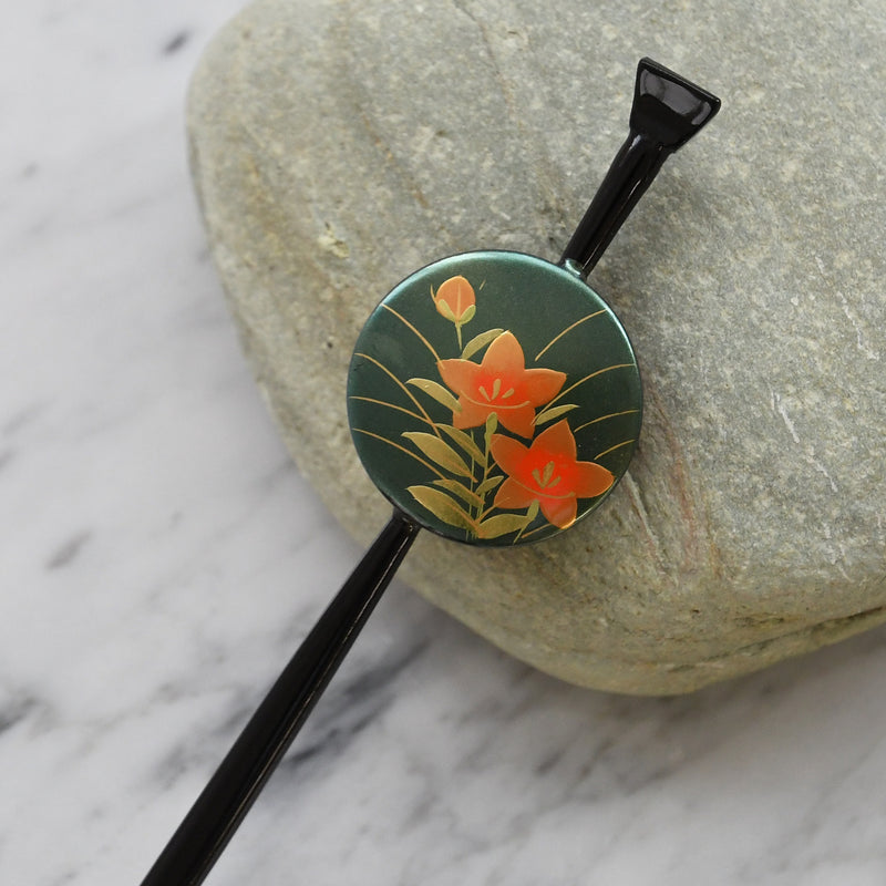 【髪飾り 蒔絵かんざし 桔梗・緑】平打ちかんざし 簪 ヘアアクセサリー  日本製 浴衣や成人式振袖、卒業式袴や普段のヘアアレンジにも（5432632300）