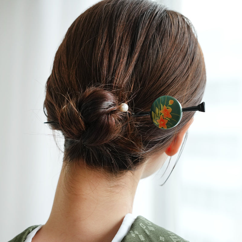 【髪飾り 蒔絵かんざし 桔梗・緑】平打ちかんざし 簪 ヘアアクセサリー  日本製 浴衣や成人式振袖、卒業式袴や普段のヘアアレンジにも（5432632300）
