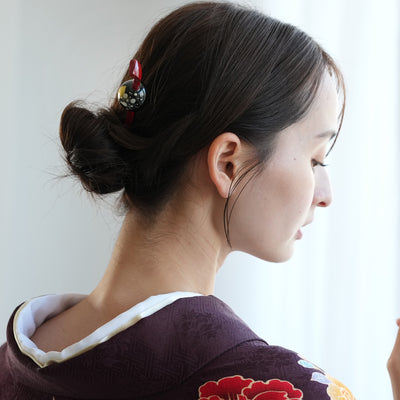 【髪飾り 蒔絵かんざし 紅葉・黒赤】玉かんざし 簪 ヘアアクセサリー  日本製 浴衣や成人式振袖、卒業式袴や普段のヘアアレンジにも（5432632500）
