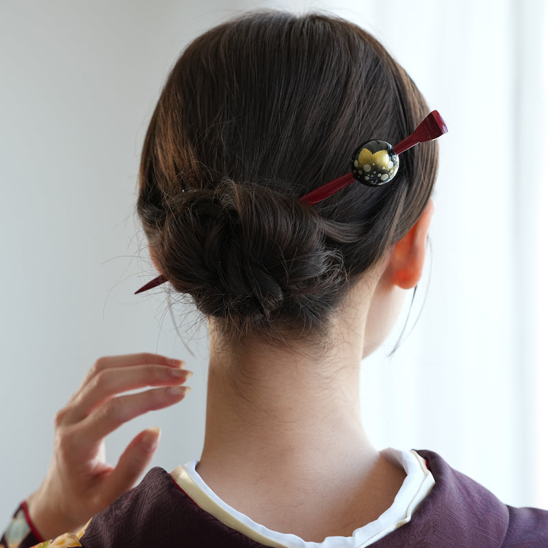 【髪飾り 蒔絵かんざし 紅葉・黒赤】玉かんざし 簪 ヘアアクセサリー  日本製 浴衣や成人式振袖、卒業式袴や普段のヘアアレンジにも（5432632500）