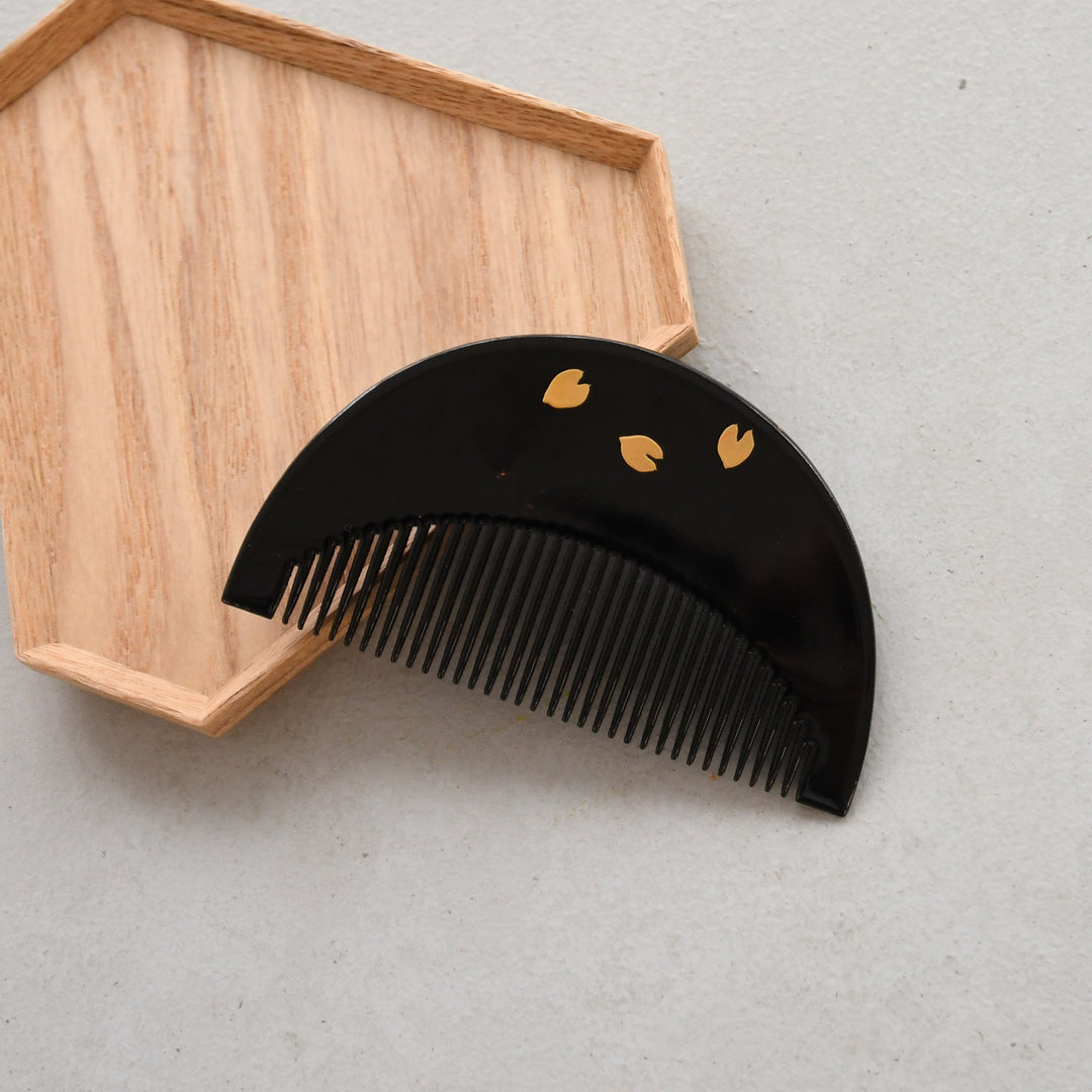 042螺旋 鼈甲製 和風デザイン コーム 専用ケース付き 042螺旋 鼈甲製 和風デザイン コーム 専用ケース付き 【公式通販】