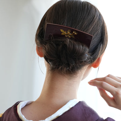 【蒔絵塗り前櫛かんざし 桜・透かし彫り】くし 和コーム  ヘアアクセサリー  髪飾り 日本製 浴衣や成人式振袖、卒業式袴や普段のヘアアレンジにも（5432633700）