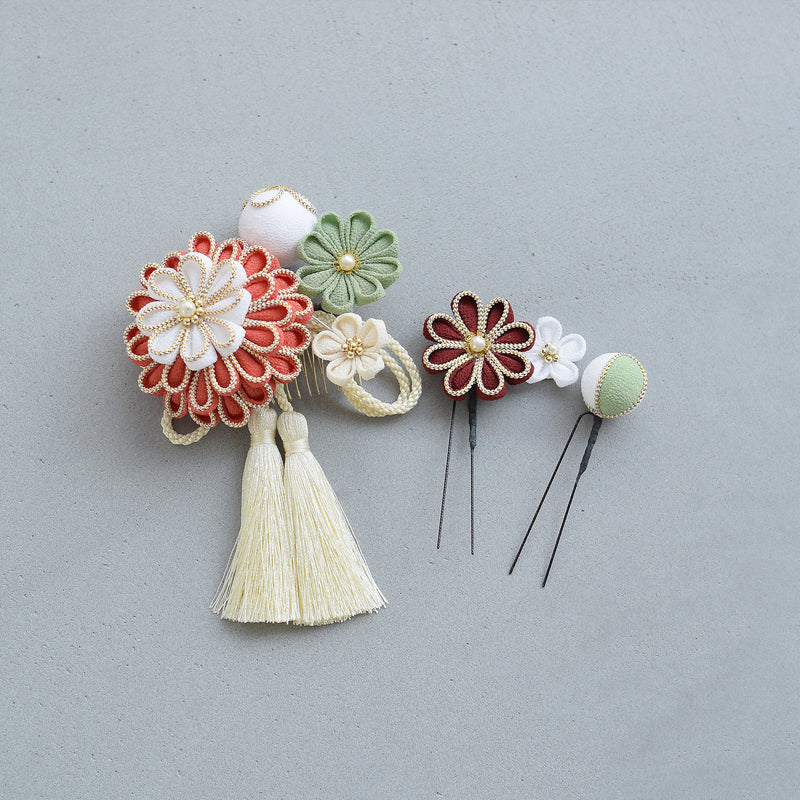 【髪飾り 菊華 コームUピン3点セット】つまみ細工  ヘアアクセサリー  日本製 成人式振袖や卒業式袴にも（5432633801）【取り寄せ品】