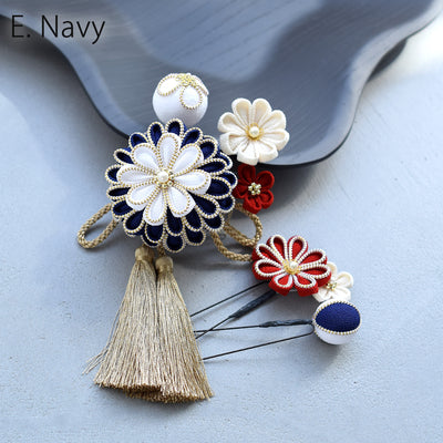 【髪飾り 菊華 コームUピン3点セット】つまみ細工  ヘアアクセサリー  日本製 成人式振袖や卒業式袴にも（5432633801）【取り寄せ品】