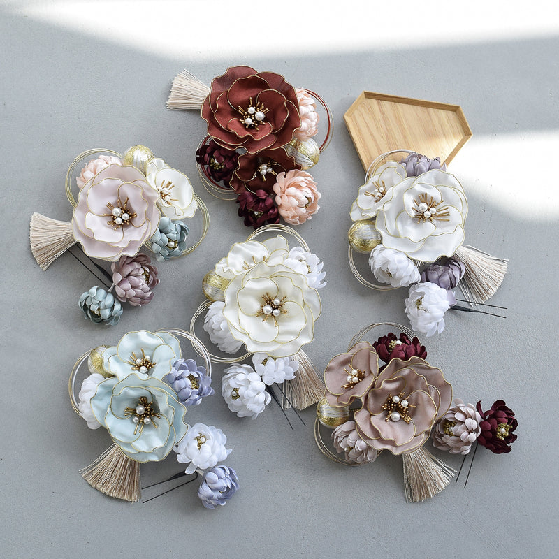 【髪飾り シルクフラワー芙蓉 コームUピン2点セット】水引 タッセル 菊  ヘアアクセサリー  日本製 成人式振袖や卒業式袴にも（5432635401）【取り寄せ品】